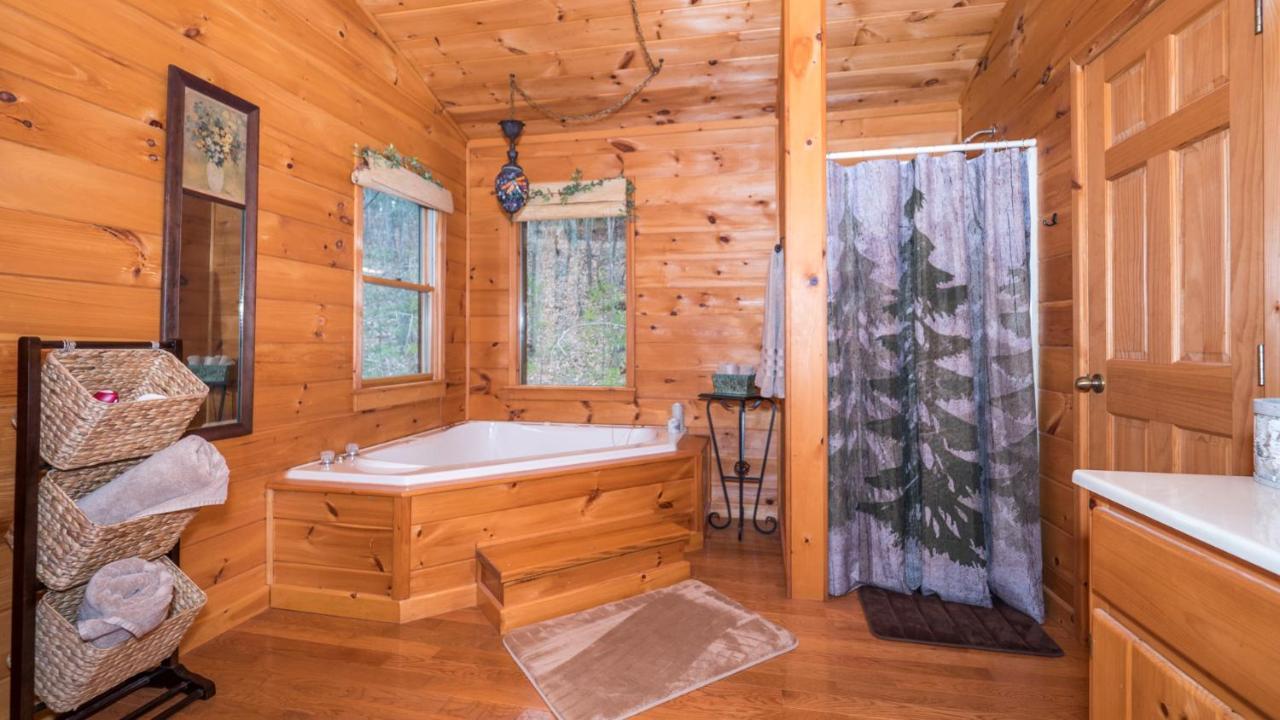 Red Apple Mountaintop Cabin Hot Tub, Wifi, Pet Friendly, Fireplace, Pit, Best Views Villa Cherry Log Esterno foto