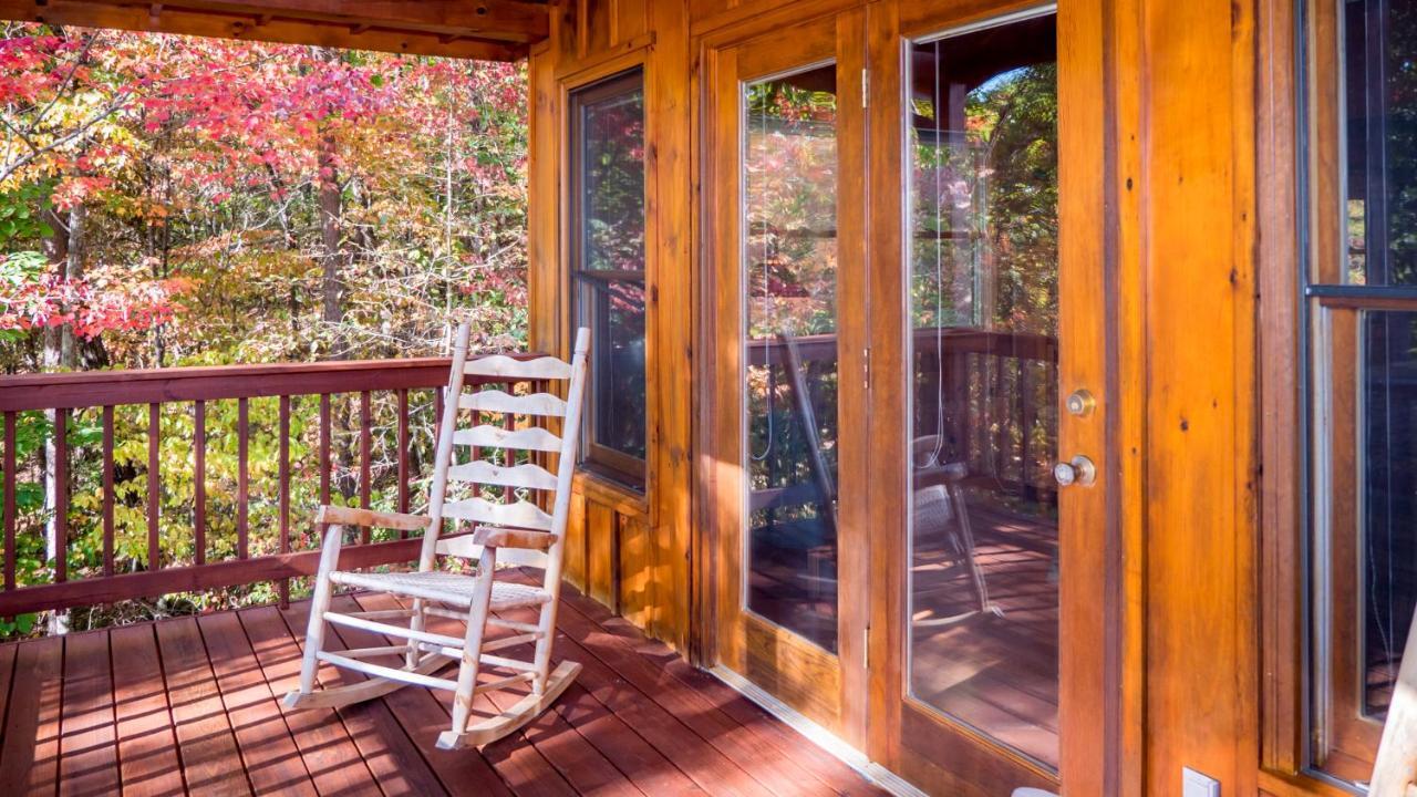 Red Apple Mountaintop Cabin Hot Tub, Wifi, Pet Friendly, Fireplace, Pit, Best Views Villa Cherry Log Esterno foto