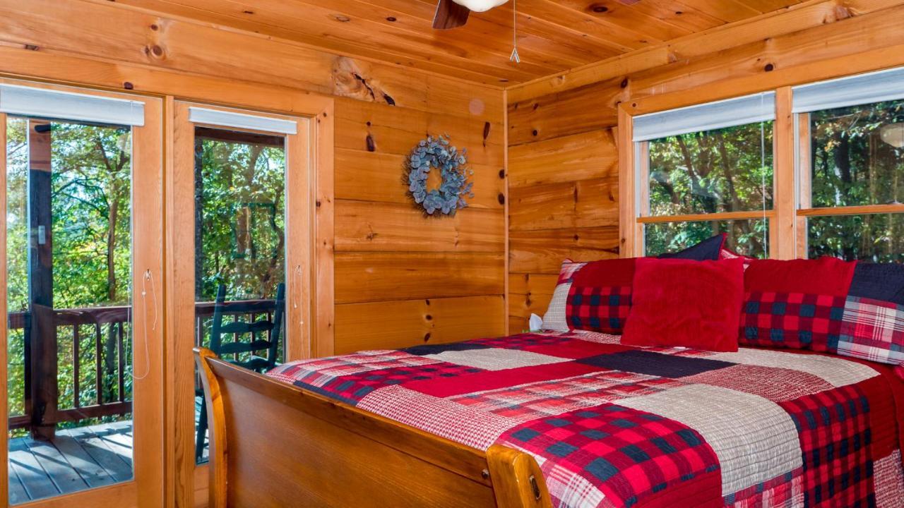 Red Apple Mountaintop Cabin Hot Tub, Wifi, Pet Friendly, Fireplace, Pit, Best Views Villa Cherry Log Esterno foto